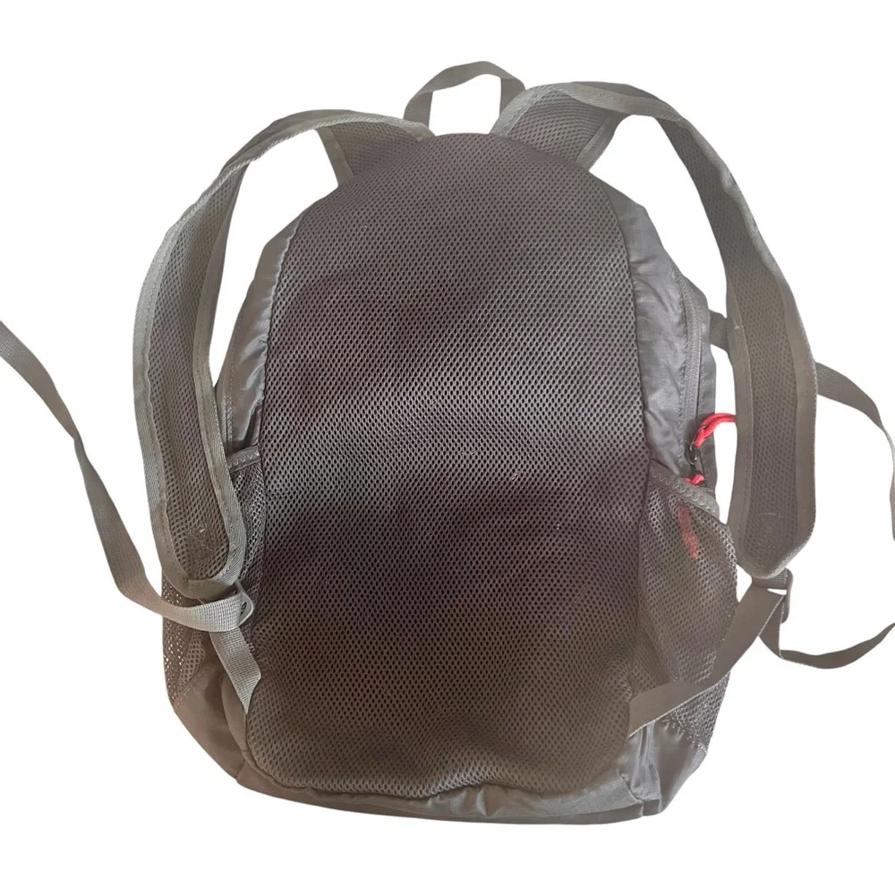 EDDIE BAUER STOWAWAY PACKABLE 20L BACKPACK in black with red piping